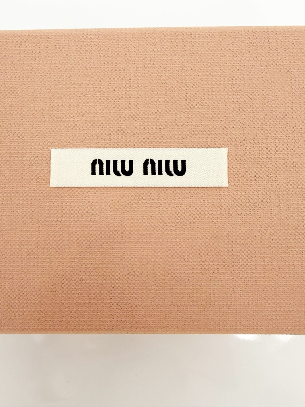 Miu Miu Sunglasses Box - Picture 4 of 6